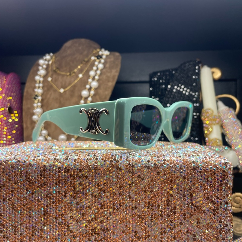 Chic Mint Green Sunglasses